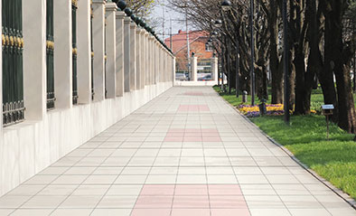 Choosing Heat-Resistant Tiles for Indian Summers