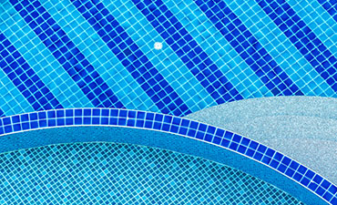 How to Select the Perfect Swimming Pool Tiles for Your Private Oasis